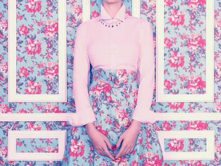 Floral print dresses: vintage and trendy